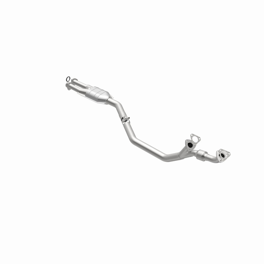 MagnaFlow Exhaust Products 23558 Standard Grade Direct-Fit Catalytic Converter for Select BMW 533i, BMW 633CSi