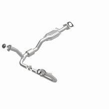 Load image into Gallery viewer, MagnaFlow Exhaust Products 93226 HM Grade Direct-Fit Catalytic Converter for Select Chevrolet S10, GMC Sonoma