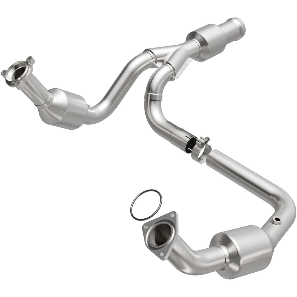MagnaFlow Exhaust Products 5582616 California CARB Direct-Fit Catalytic Converter for Select Cadillac Escalade, Cadillac Escalade ESV, Cadillac Escalade EXT, Chevrolet Silverado 1500, GMC Sierra 1500, GMC Yukon, GMC Yukon XL