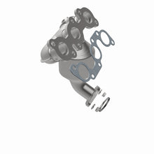 Load image into Gallery viewer, MagnaFlow Exhaust Products 5531610 California CARB Manifold Catalytic Converter for Select Lexus ES330, Toyota Camry, Toyota Solara