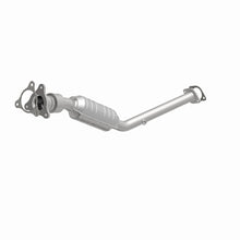 Load image into Gallery viewer, MagnaFlow Exhaust Products 51914 OEM Grade Direct-Fit Catalytic Converter for Select Chevrolet Cobalt, Chevrolet HHR, Pontiac G5, Saturn Ion