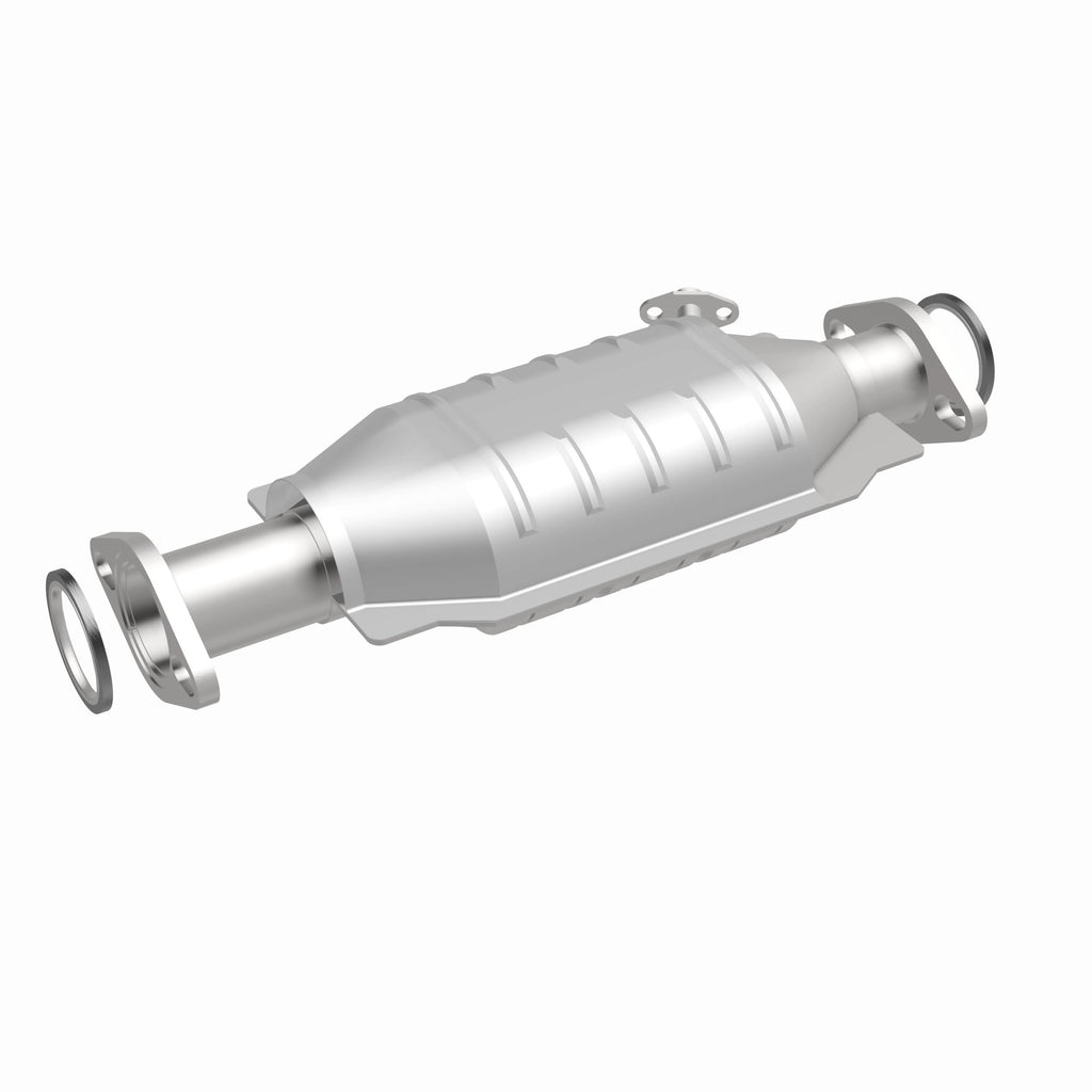 MagnaFlow Exhaust Products 23895 Standard Grade Direct-Fit Catalytic Converter for Select Toyota Pickup