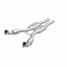 Load image into Gallery viewer, MagnaFlow Exhaust Products 441137 California CARB Direct-Fit Catalytic Converter for Select Chevrolet Corvette