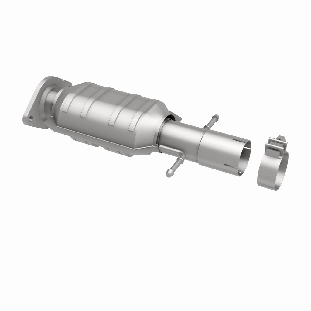 MagnaFlow Exhaust Products 51913 OEM Grade Direct-Fit Catalytic Converter for Select Chevrolet Malibu, Pontiac G6, Saturn Aura
