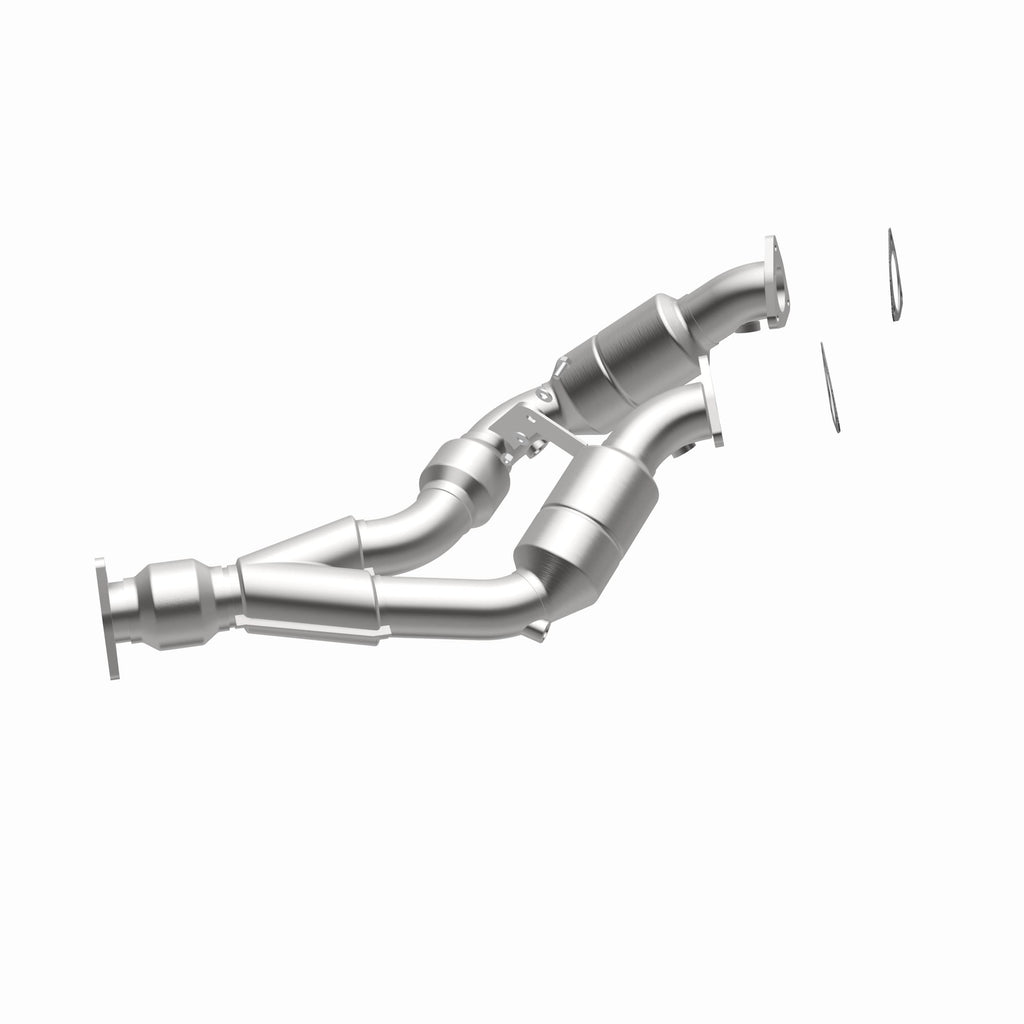 MagnaFlow Exhaust Products 24349 HM Grade Direct-Fit Catalytic Converter for Select Porsche Cayenne, Volkswagen Touareg