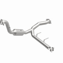 Load image into Gallery viewer, MagnaFlow Exhaust Products 21-471 OEM Grade Direct-Fit Catalytic Converter for Select Ford F-150
