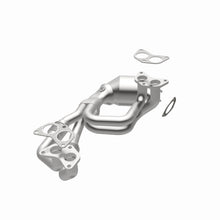 Load image into Gallery viewer, MagnaFlow Exhaust Products 52305 OEM Grade Manifold Catalytic Converter for Select Saab 9-2X, Subaru Forester, Subaru Impreza, Subaru Legacy, Subaru Outback