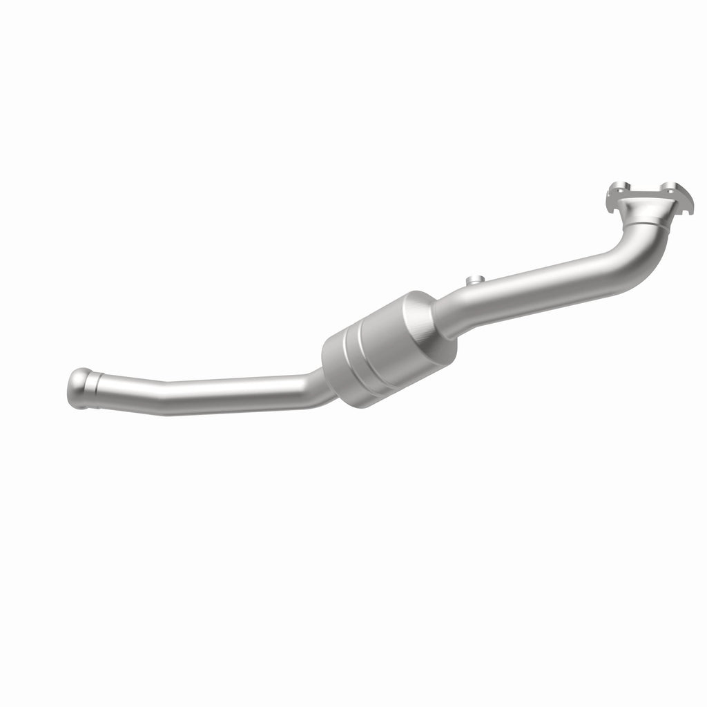 MagnaFlow Exhaust Products 49737 OEM Grade Direct-Fit Catalytic Converter for Select Dodge Durango, Jeep Grand Cherokee
