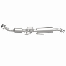 Load image into Gallery viewer, MagnaFlow Exhaust Products 280468 OEM Grade Direct-Fit Catalytic Converter for Select Toyota Prius, Toyota Prius AWD-e, Toyota Prius Prime