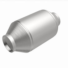Load image into Gallery viewer, MagnaFlow Exhaust Products 333504 California CARB Universal Catalytic Converter for Select Dodge D100, Dodge D150, Dodge Ram 50, Mazda B2000, Mazda B2200, Mazda B2600, Mitsubishi Mighty Max