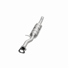 Load image into Gallery viewer, MagnaFlow Exhaust Products 55324 HM Grade Direct-Fit Catalytic Converter for Select Ford Excursion, Ford F-250 Super Duty, Ford F-350 Super Duty, Ford F-450 Super Duty, Ford F-550 Super Duty