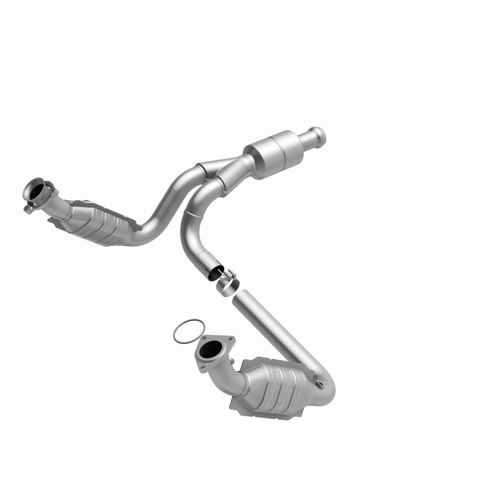 MagnaFlow Exhaust Products 5481578 California CARB Direct-Fit Catalytic Converter for Select Chevrolet Avalanche, Chevrolet Silverado 1500, Chevrolet Suburban 1500, Chevrolet Tahoe, GMC Sierra 1500, GMC Yukon, GMC Yukon XL