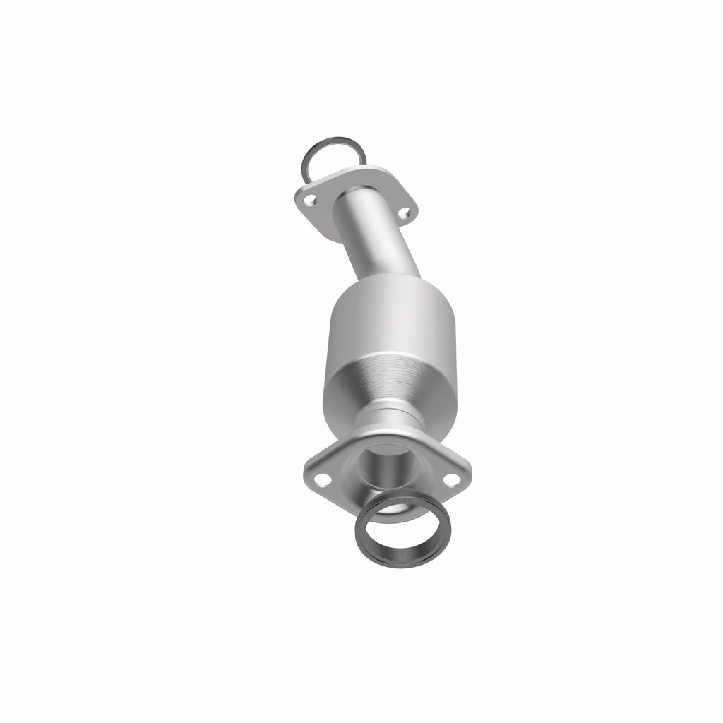 MagnaFlow Exhaust Products 52557 OEM Grade Direct-Fit Catalytic Converter for Select Toyota Sienna