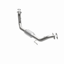 Load image into Gallery viewer, MagnaFlow Exhaust Products 4451632 California CARB Direct-Fit Catalytic Converter for Select Honda Passport, Isuzu Rodeo