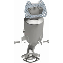 Load image into Gallery viewer, MagnaFlow Exhaust Products 5551191 California CARB Manifold Catalytic Converter for Select Ram ProMaster 1500, Ram ProMaster 2500, Ram ProMaster