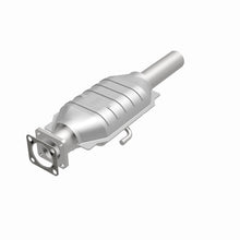 Load image into Gallery viewer, MagnaFlow Exhaust Products 3391229 California CARB Direct-Fit Catalytic Converter for Select Jeep Cherokee, Jeep Comanche, Jeep Wagoneer, Jeep Wrangler