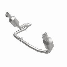 Load image into Gallery viewer, MagnaFlow Exhaust Products 4551026 California CARB Direct-Fit Catalytic Converter for Select Dodge Dakota