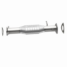 Load image into Gallery viewer, MagnaFlow Exhaust Products 93484 HM Grade Direct-Fit Catalytic Converter for Select Chevrolet S10, GMC Sonoma, Isuzu Hombre