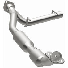 Load image into Gallery viewer, MagnaFlow Exhaust Products 4583029 California CARB Direct-Fit Catalytic Converter for Select Lincoln Navigator