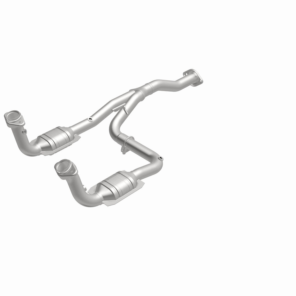 MagnaFlow Exhaust Products 49186 OEM Grade Direct-Fit Catalytic Converter for Select Jeep Liberty