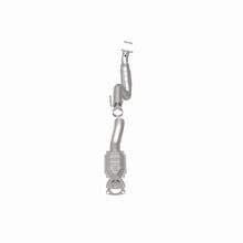Load image into Gallery viewer, MagnaFlow Exhaust Products 51534 OEM Grade Direct-Fit Catalytic Converter for Select Chevrolet Express 2500, Chevrolet Express 3500, GMC Savana 2500, GMC Savana