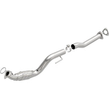 Load image into Gallery viewer, MagnaFlow Exhaust Products 51535 OEM Grade Direct-Fit Catalytic Converter for Select Chevrolet Express 2500, Chevrolet Express 3500, GMC Savana 2500, GMC Savana