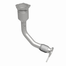 Load image into Gallery viewer, MagnaFlow Exhaust Products 50880 HM Grade Direct-Fit Catalytic Converter for Select Kia Sportage