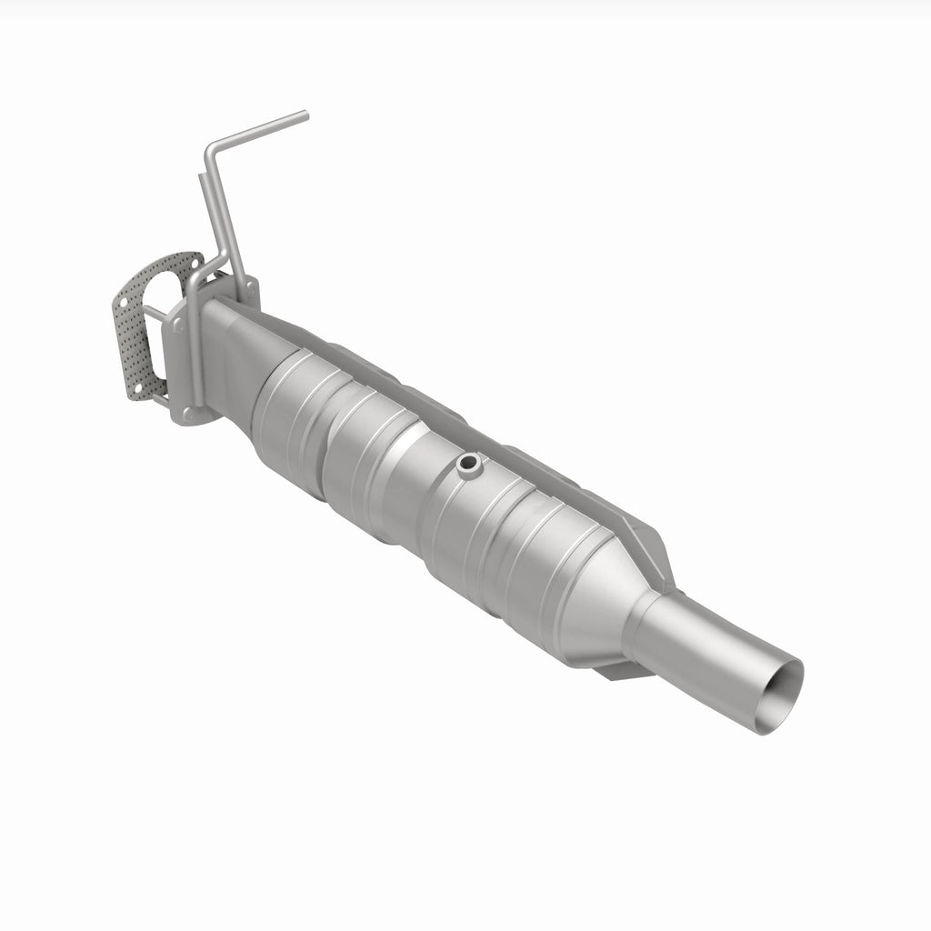 MagnaFlow Exhaust Products 280435 OEM Grade Direct-Fit Catalytic Converter for Select Ford F-53 Motorhome Chassis, Ford F-59 Commercial Stripped Chassis
