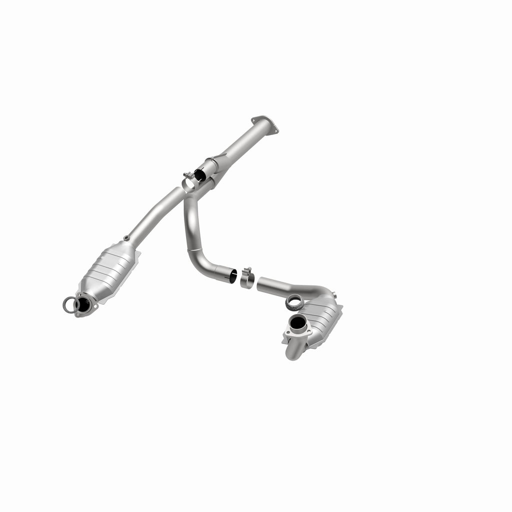 MagnaFlow Exhaust Products 51510 OEM Grade Direct-Fit Catalytic Converter for Select Chevrolet Express 1500, GMC Savana