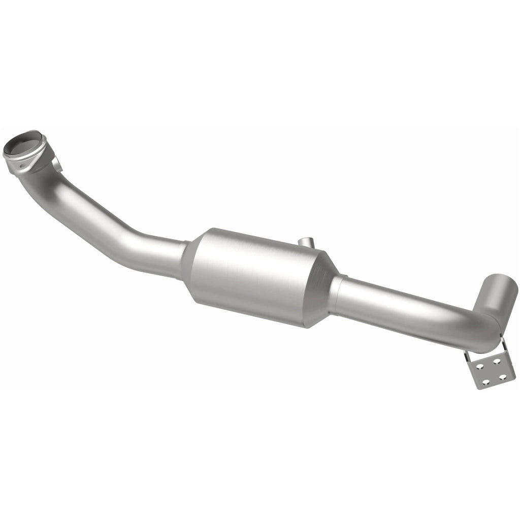MagnaFlow Exhaust Products 4451166 California CARB Direct-Fit Catalytic Converter for Select Lincoln Navigator