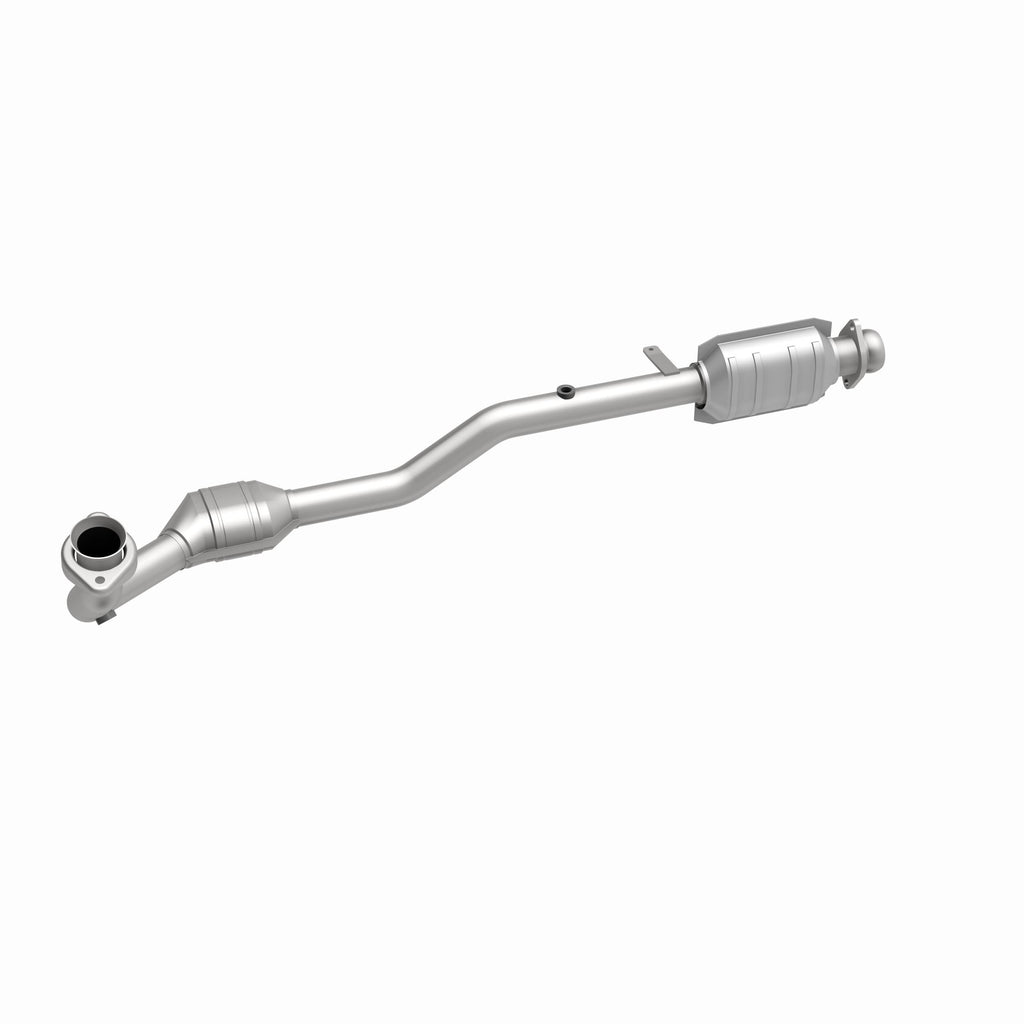 MagnaFlow Exhaust Products 51088 OEM Grade Direct-Fit Catalytic Converter for Select Ford Explorer, Mercury Mountaineer
