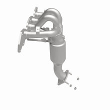 Load image into Gallery viewer, MagnaFlow Exhaust Products 5531382 California CARB Manifold Catalytic Converter for Select Ford Escape, Mazda Tribute, Mercury Mariner
