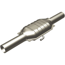 Load image into Gallery viewer, MagnaFlow Exhaust Products 3391470 California CARB Direct-Fit Catalytic Converter for Select Jeep CJ5, Jeep CJ7, Jeep Cherokee, Jeep Grand Wagoneer, Jeep J10, Jeep J20, Jeep Wagoneer