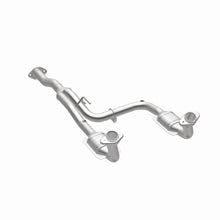 Load image into Gallery viewer, MagnaFlow Exhaust Products 23957 HM Grade Direct-Fit Catalytic Converter for Select Jeep Liberty