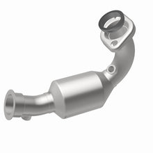 Load image into Gallery viewer, MagnaFlow Exhaust Products 4583052 California CARB Direct-Fit Catalytic Converter for Select Jeep Liberty