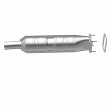 Load image into Gallery viewer, MagnaFlow Exhaust Products 24161 HM Grade Direct-Fit Catalytic Converter for Select Ford F-250 Super Duty, Ford F-350 Super Duty, Ford F-450 Super Duty, Ford F-550 Super Duty