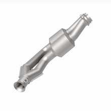 Load image into Gallery viewer, MagnaFlow Exhaust Products 24226 HM Grade Direct-Fit Catalytic Converter for Select Jaguar Vanden Plas, Jaguar XJ6