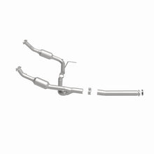 Load image into Gallery viewer, MagnaFlow Exhaust Products 4551013 California CARB Direct-Fit Catalytic Converter for Select Ford Explorer, Mercury Mountaineer