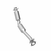 Load image into Gallery viewer, MagnaFlow Exhaust Products 5411010 California CARB Direct-Fit Catalytic Converter for Select Ford Crown Victoria, Lincoln Town Car, Mercury Grand Marquis