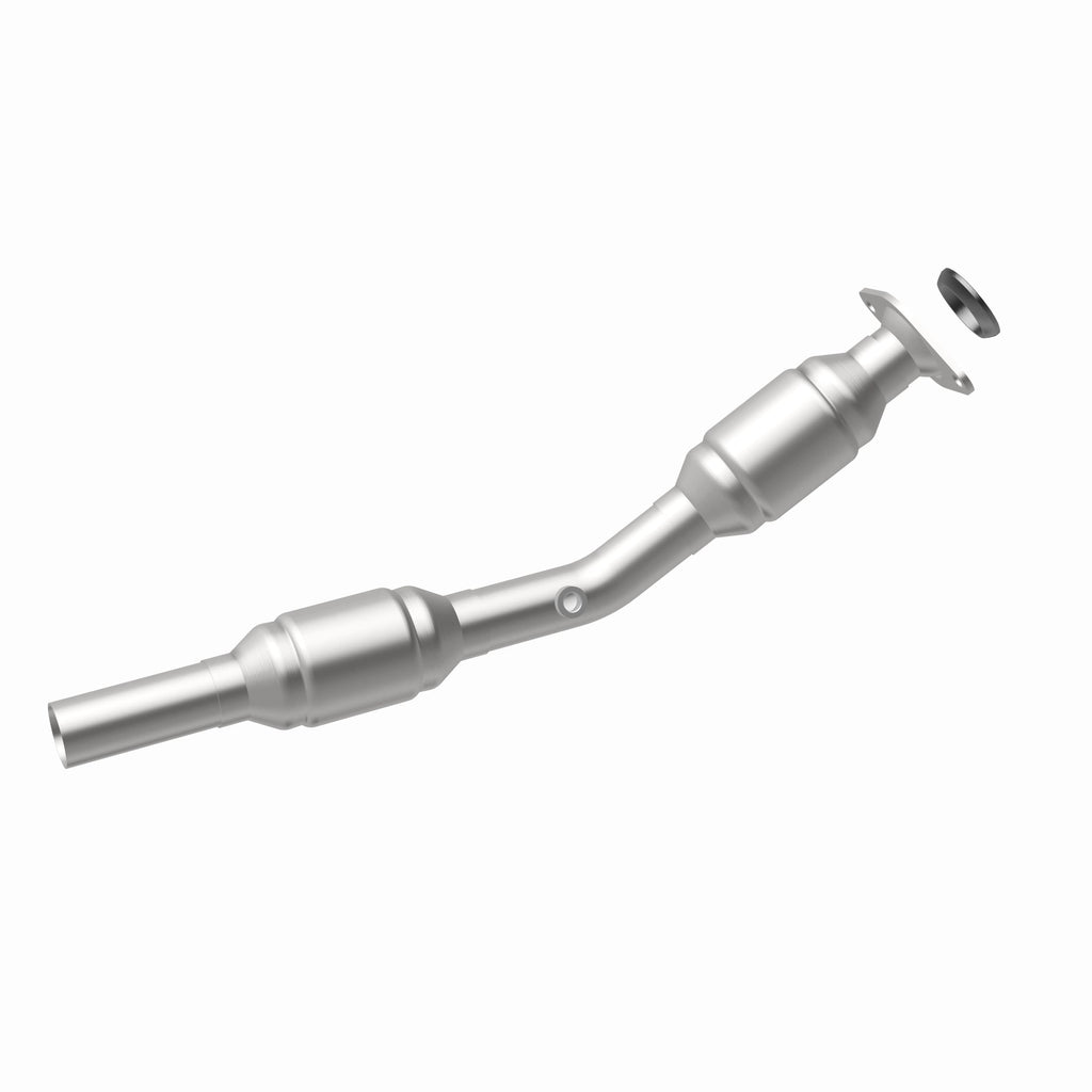 MagnaFlow Exhaust Products 49461 OEM Grade Direct-Fit Catalytic Converter for Select Pontiac Vibe, Toyota Corolla, Toyota Matrix