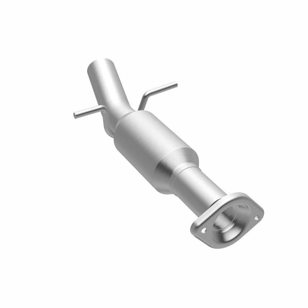 MagnaFlow Exhaust Products 52537 OEM Grade Direct-Fit Catalytic Converter for Select Toyota Highlander
