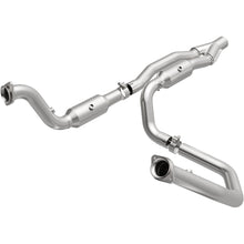 Load image into Gallery viewer, MagnaFlow Exhaust Products 5551457 California CARB Direct-Fit Catalytic Converter for Select Ram