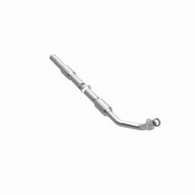 Load image into Gallery viewer, MagnaFlow Exhaust Products 52051 OEM Grade Direct-Fit Catalytic Converter for Select Chevrolet Express 1500, Chevrolet Express 2500, Chevrolet Express 3500, GMC Savana 1500, GMC Savana 2500, GMC Savana