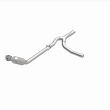 Load image into Gallery viewer, MagnaFlow Exhaust Products 4651610 California CARB Direct-Fit Catalytic Converter for Select Dodge Ram