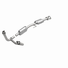 Load image into Gallery viewer, MagnaFlow Exhaust Products 447250 California CARB Direct-Fit Catalytic Converter for Select Ford Aerostar