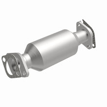 Load image into Gallery viewer, MagnaFlow Exhaust Products 52863 OEM Grade Direct-Fit Catalytic Converter for Select Hyundai Elantra, Hyundai Elantra Coupe, Hyundai Elantra GT, Hyundai Santa Fe, Kia Forte, Kia Sorento
