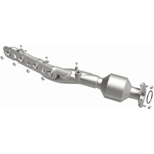 Load image into Gallery viewer, MagnaFlow Exhaust Products 290035 OEM Grade Manifold Catalytic Converter for Select INFINITI QX80, Nissan Armada, Nissan NV2500, Nissan NV3500, Nissan TITAN, Nissan TITAN XD