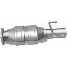 Load image into Gallery viewer, MagnaFlow Exhaust Products 441412 California CARB Direct-Fit Catalytic Converter for Select Lincoln Continental