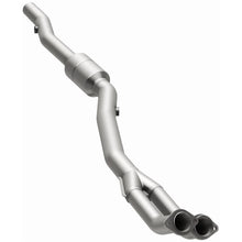 Load image into Gallery viewer, MagnaFlow Exhaust Products 4481687 California CARB Direct-Fit Catalytic Converter for Select BMW 840Ci