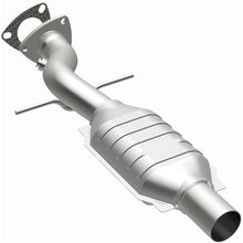 Load image into Gallery viewer, MagnaFlow Exhaust Products 23416 Standard Grade Direct-Fit Catalytic Converter for Select Chevrolet Blazer, GMC Jimmy